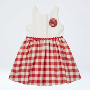 Armario cápsula para niñas: básicos que combinan con todo