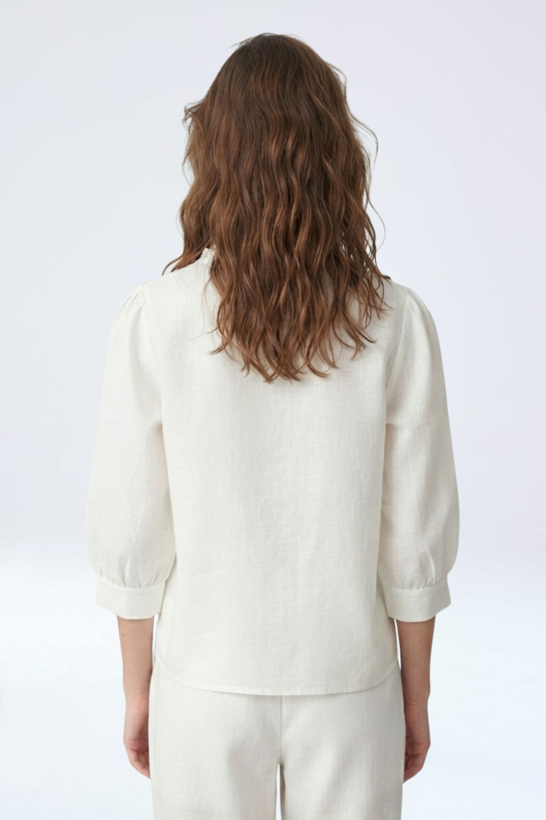 Blusa Martina en ivory en 100% algodón